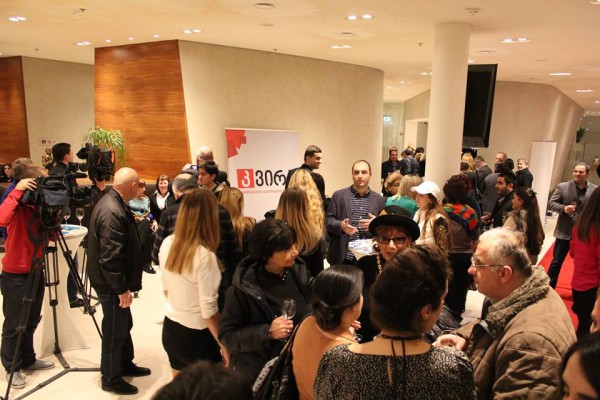 10887995_906666976023955_990791004_n