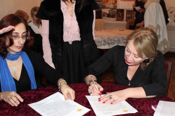 1514589_1013152348700755_4789437359358543536_n