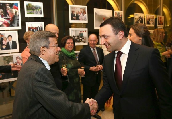 541592_770559296368482_472326022090904087_n