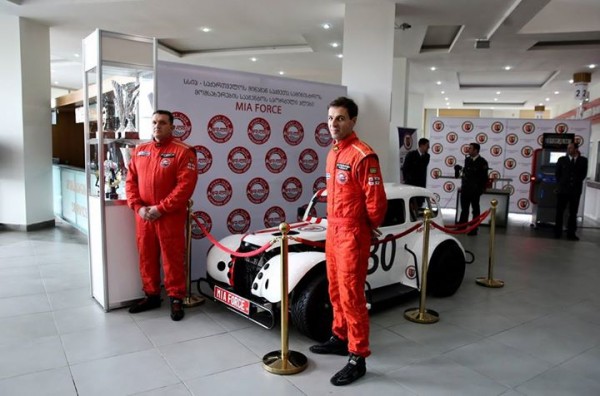 905549_596454947123175_2580572301371379904_o