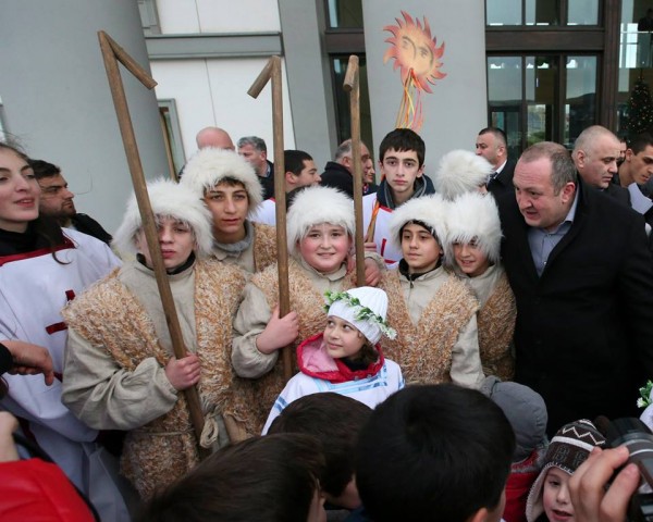 10409615_383876721780607_4744439478579792428_n