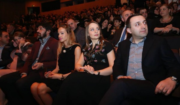 10912642_10152660025494779_894740334_n