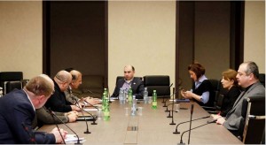 10942297_337792219760301_86919829_n