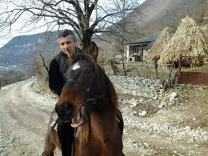 10429858_924573110910203_2112495002672651621_n