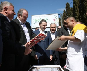 21180_826467547444323_2867121570683049555_n