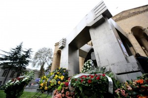 11130335_1566350710283167_258087383_n