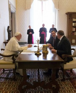 11133975_420775944757351_4635781660436367488_n