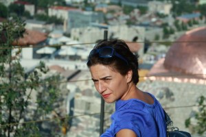 183683_511032508923631_2091986768_n