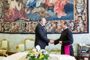 21195_420778188090460_958542432175432086_n