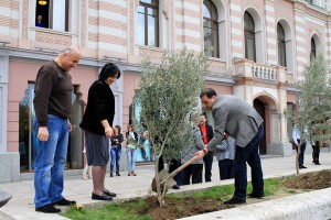 22721_380488088810241_336221895754324423_n