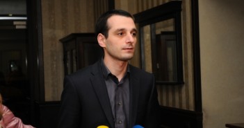 ირაკლი აბესაძე: სჯობს, ნარმანიამ დაანებოს თავი წუწუნს და გასაკეთებელ საქმეებს მიხედოს
