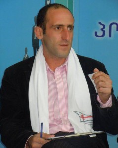 1004036_499220046810105_1934800173_n