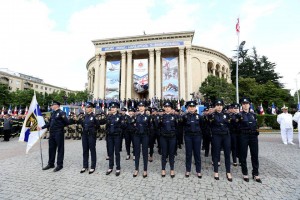 11276116_376480475891475_1397427269_n