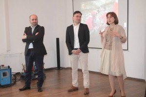 11289823_373675792838610_283094082_n