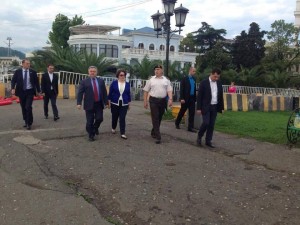 11120651_920031438040736_1933709411_n