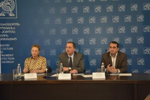 11205029_841124199269189_7037754368766798065_n