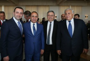 11226542_889707294453681_3882142349383312865_n