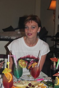 11717234_394091360786255_1109504812_n