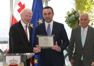 11742741_889707584453652_345293213946132311_n