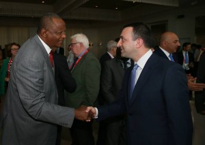 11750726_889707147787029_979847212646811154_n