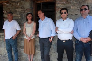 11774550_1025728500784468_1882803333_n