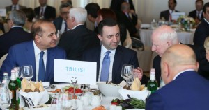 11811409_889707321120345_8637219391961742919_n