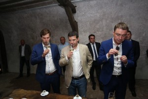 10968336_897795766978167_4459769493109057216_n