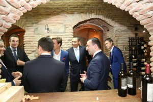 11825040_897365943687816_7900840179929599049_n