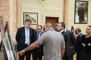 11825168_895773463847064_1563239306123721175_n