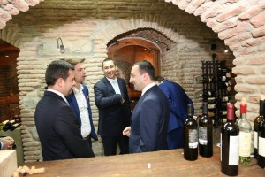 11855874_897365883687822_4139592952733960769_n