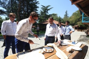 11885393_897796116978132_937545369088662031_n