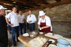 11889680_897796106978133_5785675534092068224_n (1)