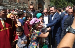 11895954_898367890254288_2804990310306148573_n