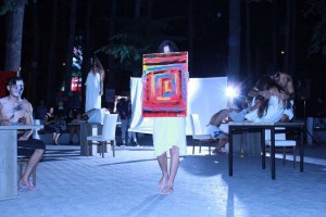 11997860_414842385377819_257646293_n