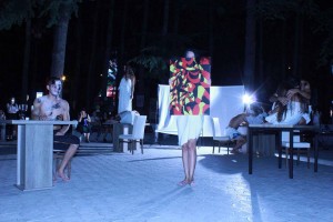 11998067_414842392044485_1989858837_n