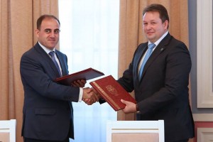 12002281_1164155340267731_3212018399166012671_n