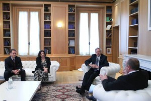 12002978_489867357848209_2808596708760520307_n