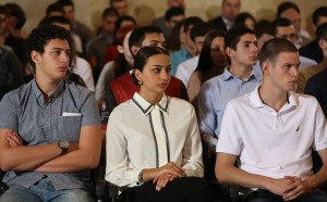 12004058_919320671492343_8323764238409117614_n