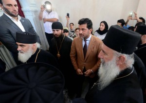 12033786_419248874937170_1051403512_n