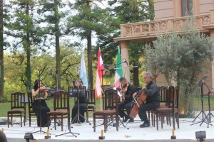 12072643_10206182358335620_6775861728658097408_n