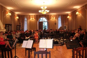 12077039_932734596775593_1838012538_n