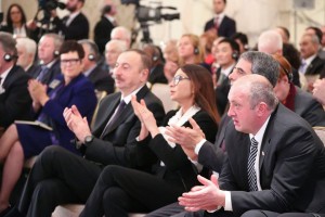 12804749_547466935421584_3480193552266437490_n