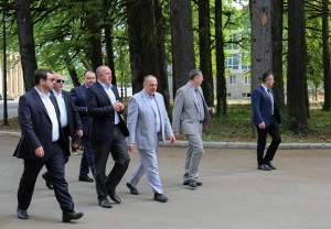 13263679_577160619118882_3908155311642580944_n