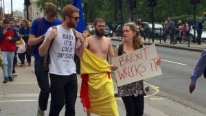 13576603_10206290370649785_209861177_n