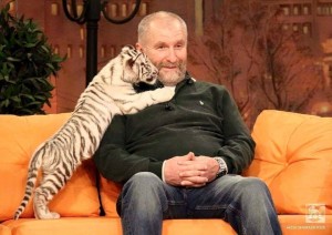 13649477_1355065347855403_414029430_n