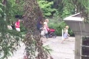 36826EE900000578-3703705-The_area_around_the_Munich_Olympia_Shopping_Centre_in_the_distri-a-45_1469209425503