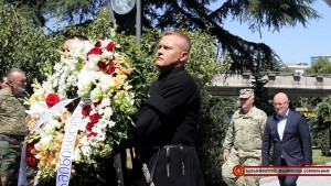 14011800_504603609745827_1922781430_n