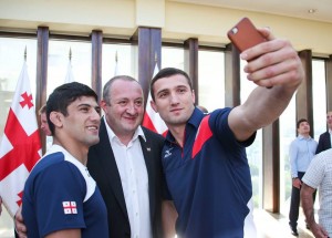 14064183_618958678272409_8963181130319321300_n