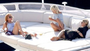 lindsay-lohan-ba7ce3b4-239e-4ca9-a525-43c8c25a5179