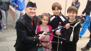 196079_430511136982881_849794660_n